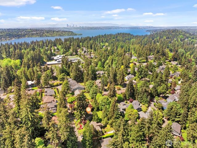 11000 SE 24th Place, Bellevue, WA 98004