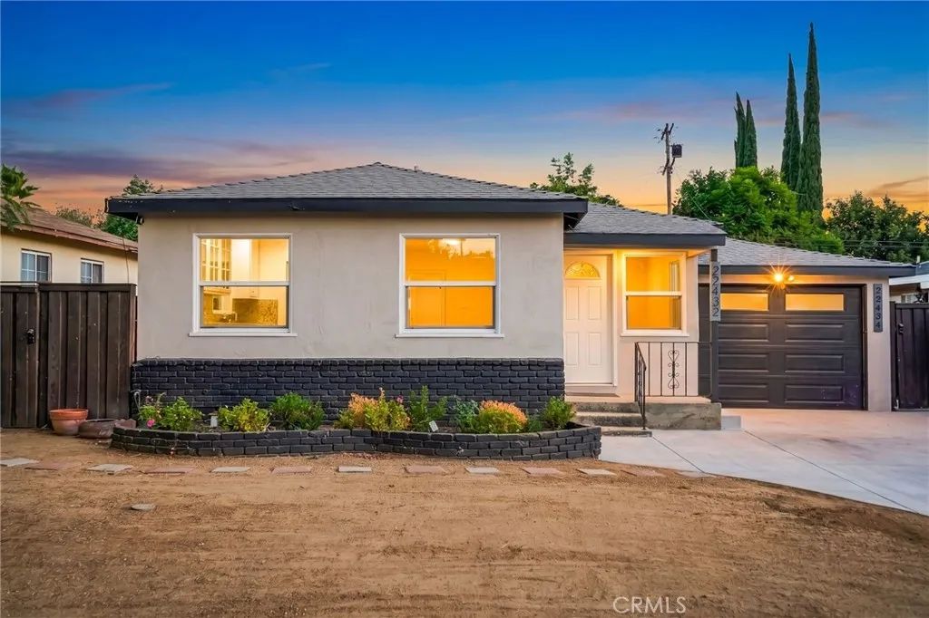 22432 Berdon Street, Woodland Hills, CA 91367