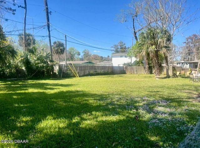 1228 Oakwood Avenue, Daytona Beach, FL 32114