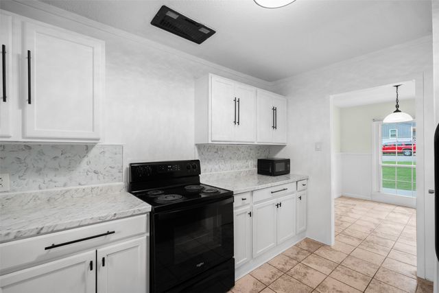 1800 Brook Hollow Drive, Fort Worth, TX 76114