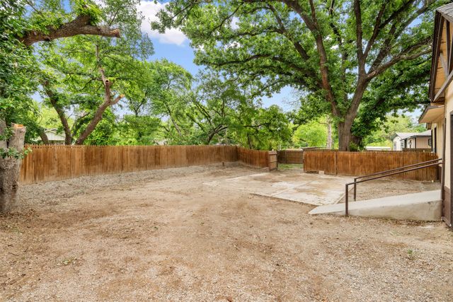 1800 Brook Hollow Drive, Fort Worth, TX 76114
