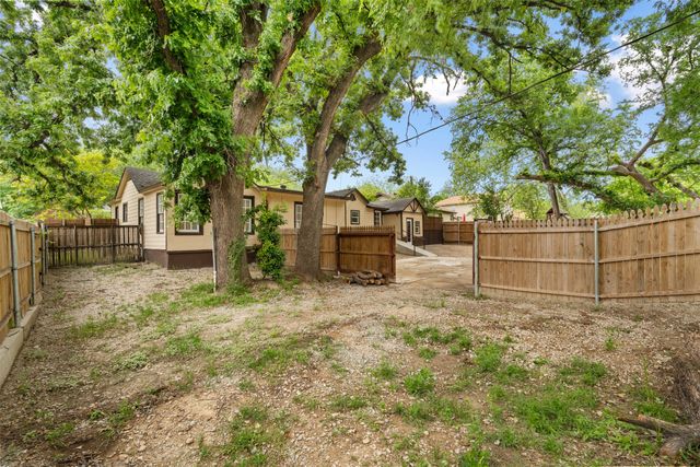 1800 Brook Hollow Drive, Fort Worth, TX 76114