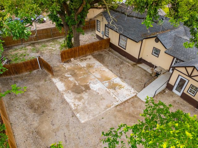 1800 Brook Hollow Drive, Fort Worth, TX 76114