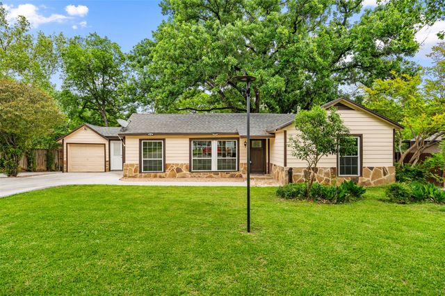 1800 Brook Hollow Drive, Fort Worth, TX 76114