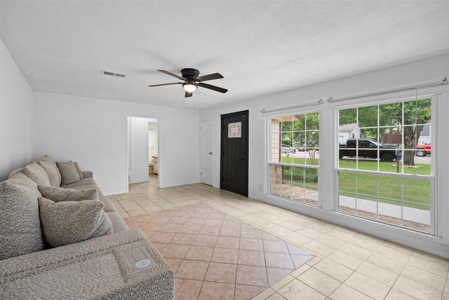 1800 Brook Hollow Drive, Fort Worth, TX 76114