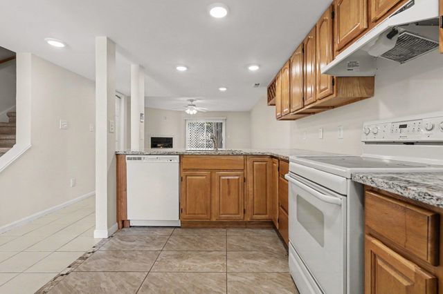 6703 Jefferson Pl Apt B2, Myrtle Beach, SC 29572