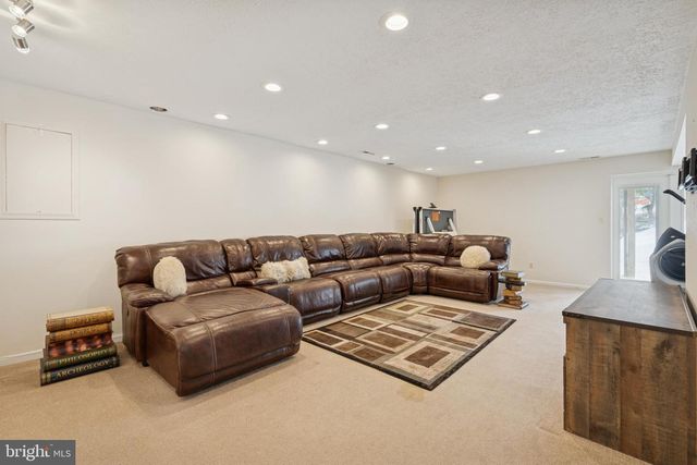 531 CHATTERTON RD, Lutherville Timonium, MD 21093