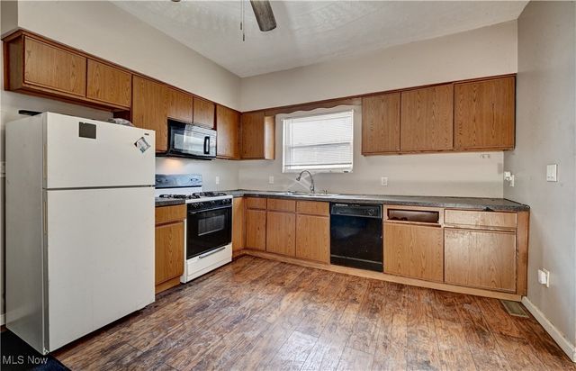 311 Dean Street, Akron, OH 44304