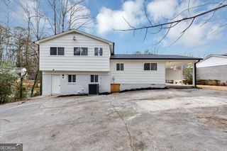 847 Magna Carta Drive NW, Atlanta, GA 30318