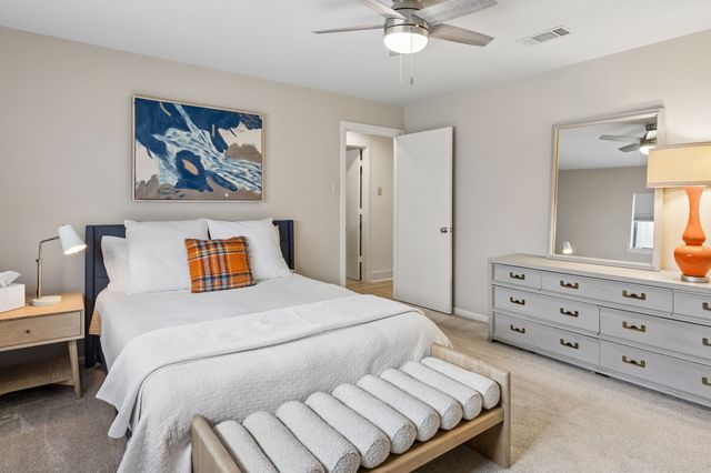 9530 Moss Haven Drive, Dallas, TX 75231