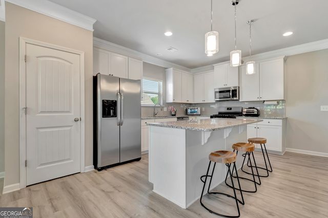 10 Vintage Avenue, Newnan, GA 30265