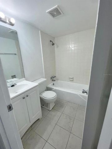 1920 E EDGEWOOD DRIVE D11, Lakeland, FL 33803