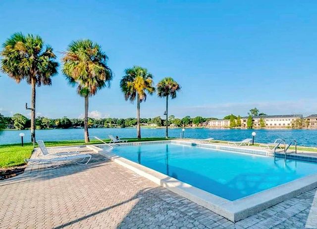 1920 E EDGEWOOD DRIVE D11, Lakeland, FL 33803