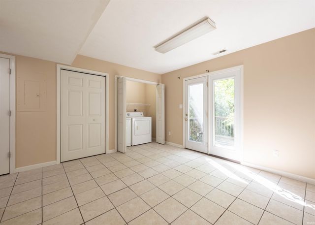 3501 S Oaklawn Circle, Bloomington, IN 47401