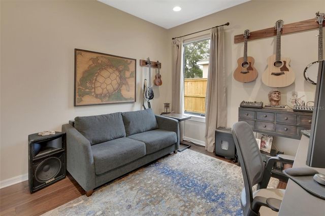 404 COUNTRY VIEW CIRCLE, Deland, FL 32720