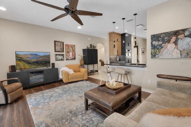 404 COUNTRY VIEW CIRCLE, Deland, FL 32720