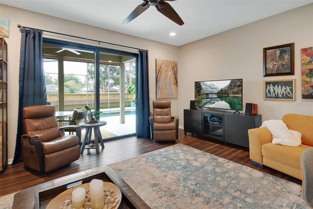 404 COUNTRY VIEW CIRCLE, Deland, FL 32720