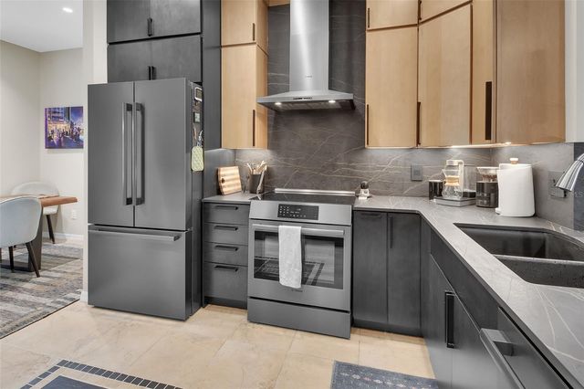 404 COUNTRY VIEW CIRCLE, Deland, FL 32720