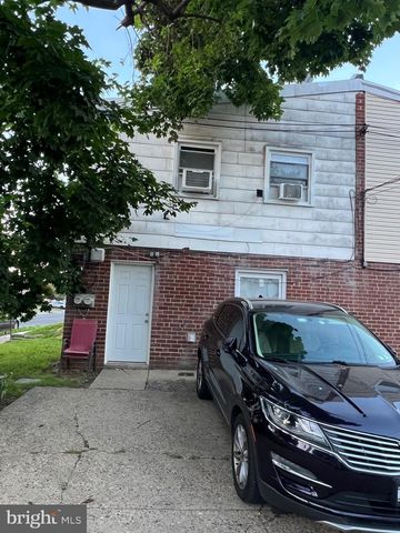 10001 BRIDLE RD, Philadelphia, PA 19116