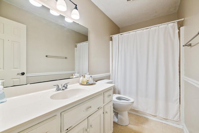 9 Honey Locust Court, Little Rock, AR 72211