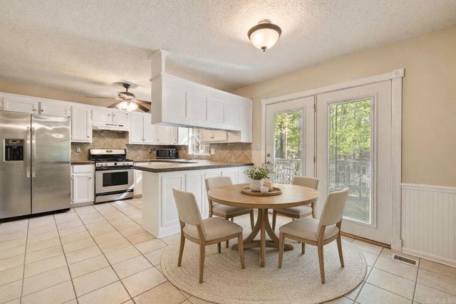 9 Honey Locust Court, Little Rock, AR 72211