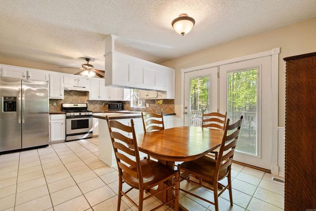 9 Honey Locust Court, Little Rock, AR 72211