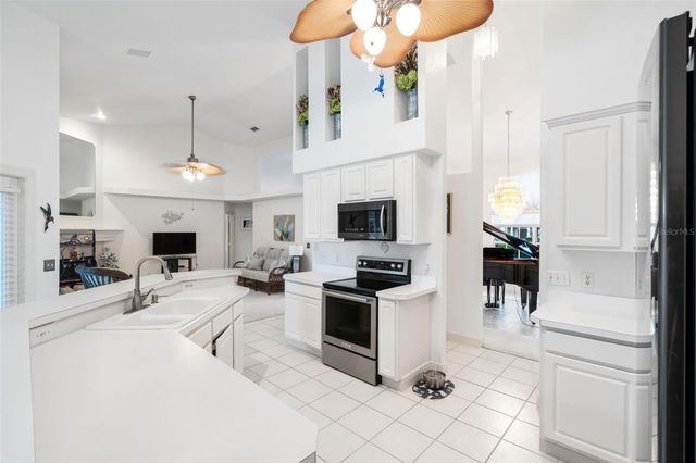 13603 SUNSET LAKES CIRCLE, Winter Garden, FL 34787