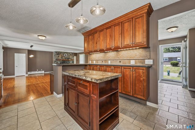 2 Birchwood Terrace, Prospect, CT 06712