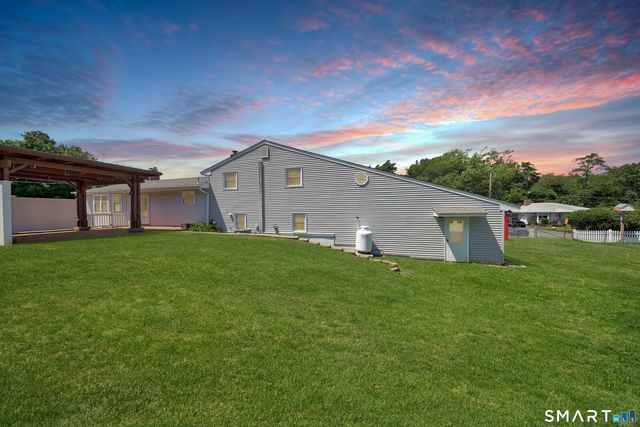 2 Birchwood Terrace, Prospect, CT 06712