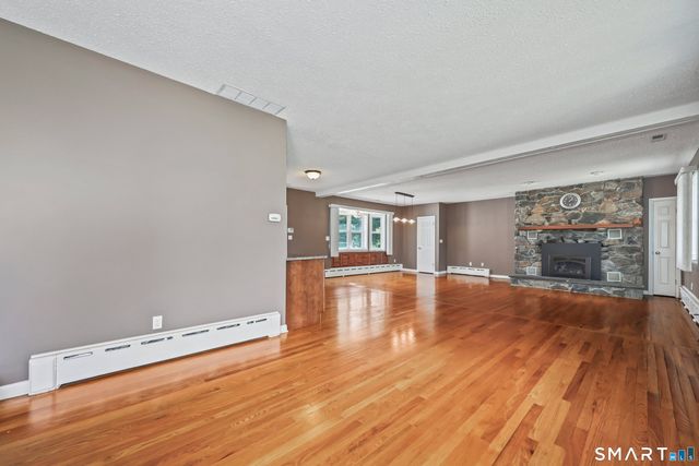 2 Birchwood Terrace, Prospect, CT 06712