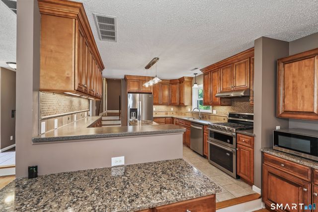 2 Birchwood Terrace, Prospect, CT 06712