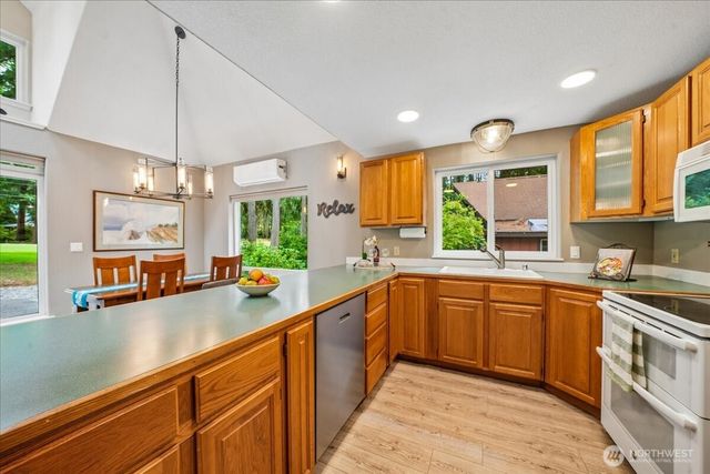 11319 Country Club Drive, Anderson Island, WA 98303
