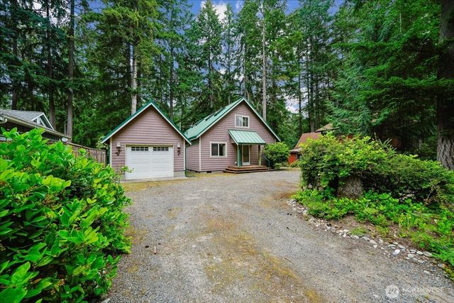 11319 Country Club Drive, Anderson Island, WA 98303