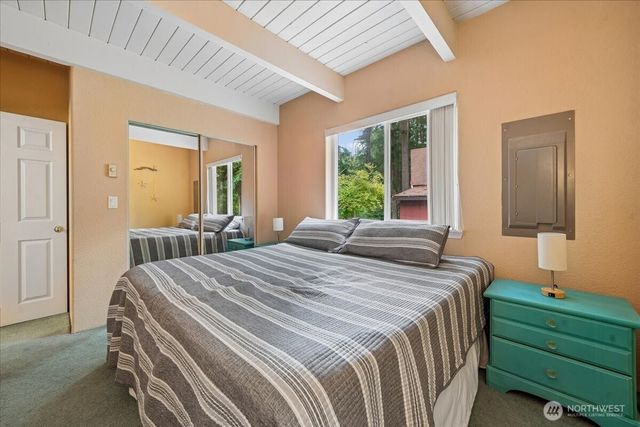 11319 Country Club Drive, Anderson Island, WA 98303