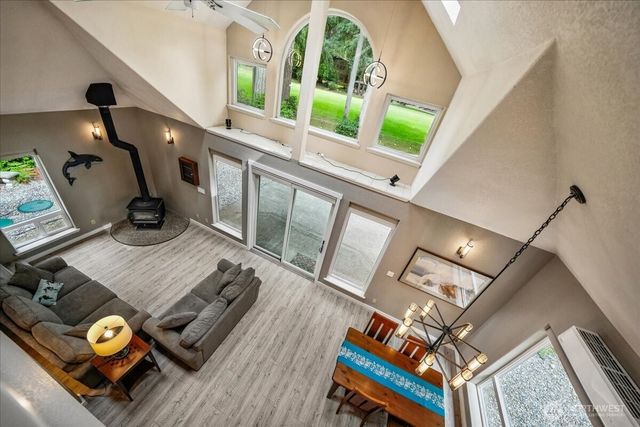 11319 Country Club Drive, Anderson Island, WA 98303