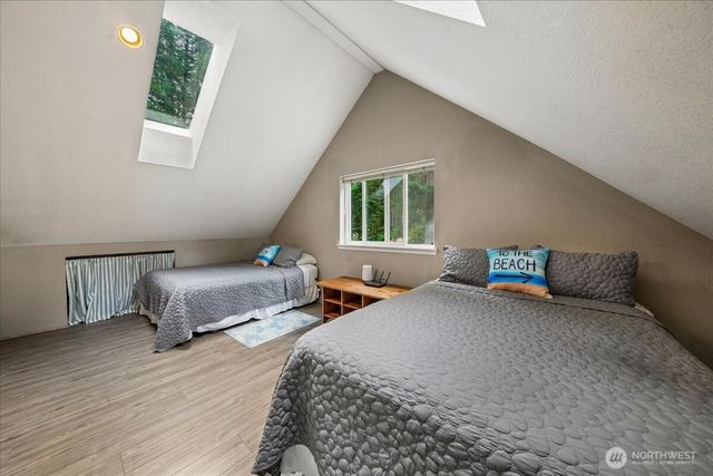 11319 Country Club Drive, Anderson Island, WA 98303