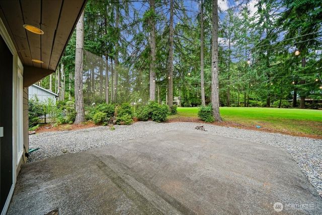11319 Country Club Drive, Anderson Island, WA 98303