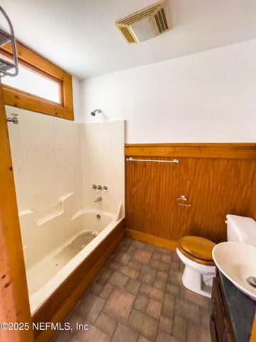 417 N 3RD Street, Palatka, FL 32177