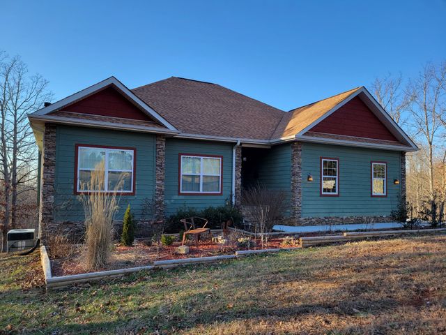 240 Thunder Ridge Dr, South Pittsburg, TN 37380