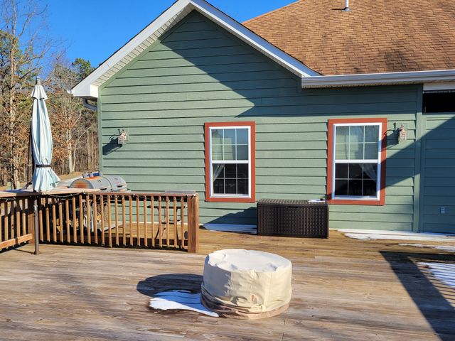 240 Thunder Ridge Dr, South Pittsburg, TN 37380