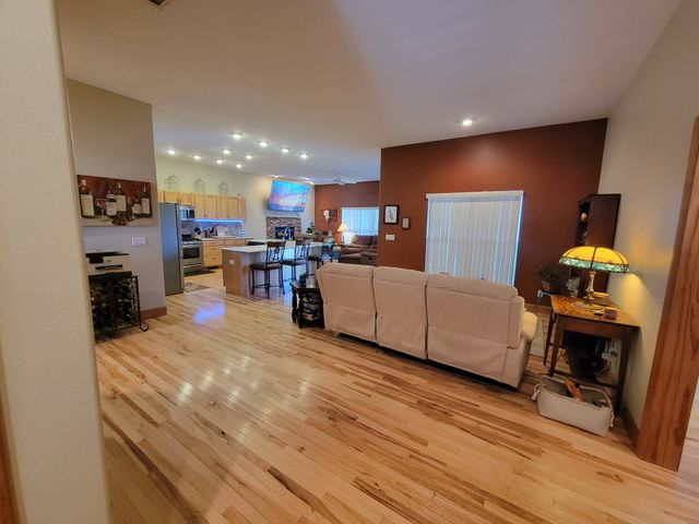 240 Thunder Ridge Dr, South Pittsburg, TN 37380