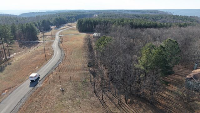 240 Thunder Ridge Dr, South Pittsburg, TN 37380