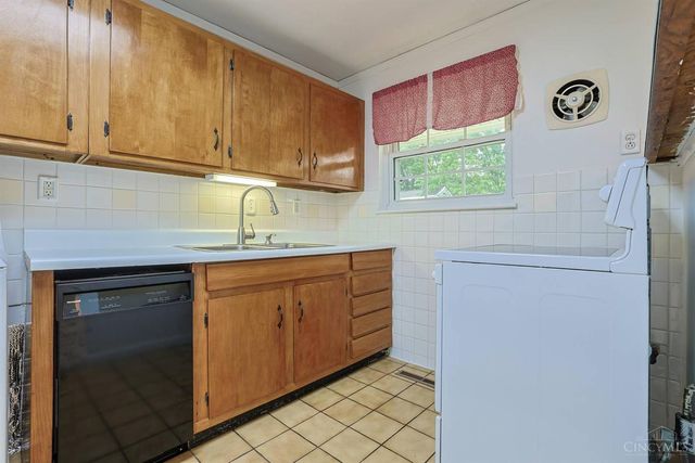 799 Ledro Street, Springdale, OH 45246