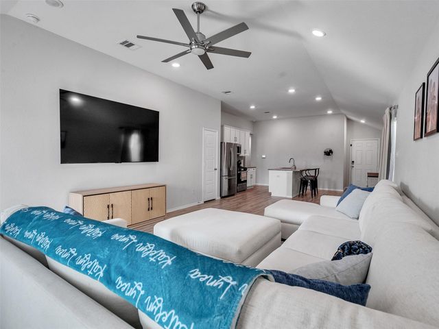 461 Camas Creek Lane, Magnolia, TX 77354