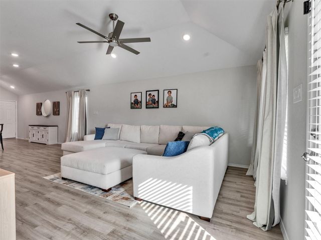 461 Camas Creek Lane, Magnolia, TX 77354