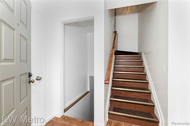 6613 Hearthstone Court 83, West Bloomfield, MI 48322