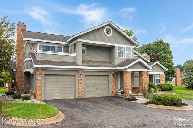 6613 Hearthstone Court 83, West Bloomfield, MI 48322