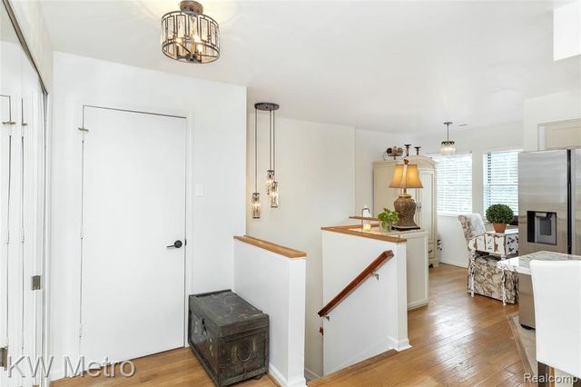 6613 Hearthstone Court 83, West Bloomfield, MI 48322