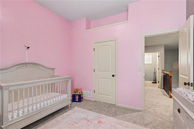 10208 Theden Circle, Lenexa, KS 66220