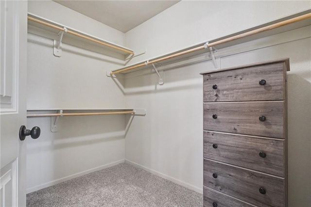 10208 Theden Circle, Lenexa, KS 66220
